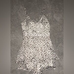 Cheetah sundress🐆🤎
-Altard State sundress with thin straps 
-Built in shorts